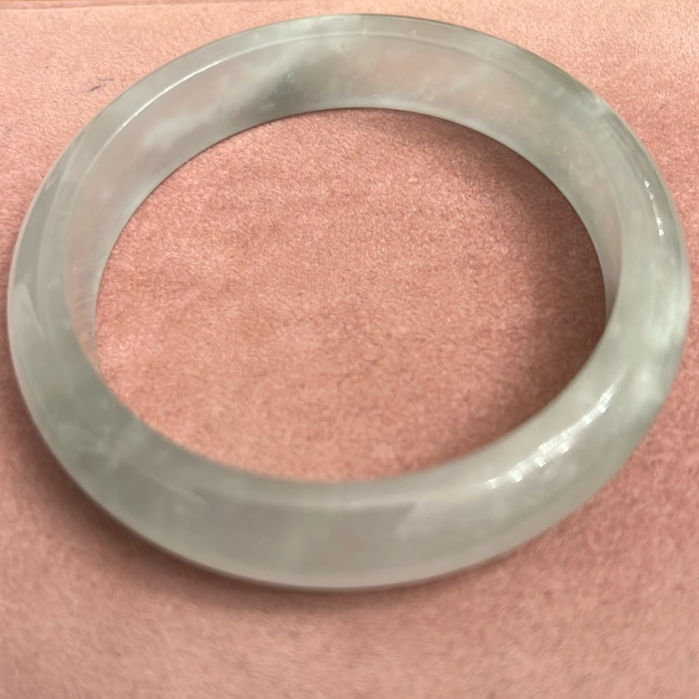 Jade bangle bracelet